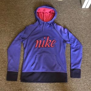 Woman’s Nike sweatshirt